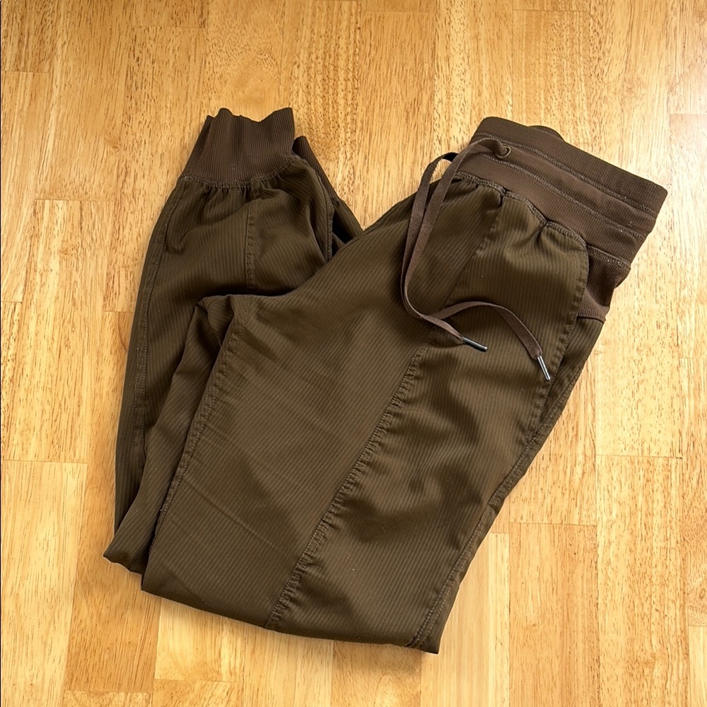 lululemon athletica Women's Olive Green Jogger Pants